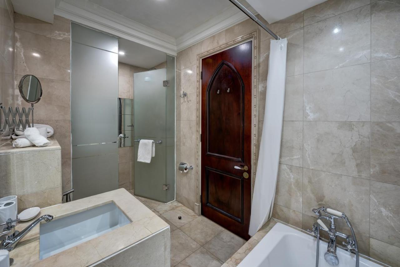 Durrani Homes - Unique Garden Apt at Souk Al Bahar besides Dubai Mall&Burjkhalifa with private jaccuzi Bagian luar foto