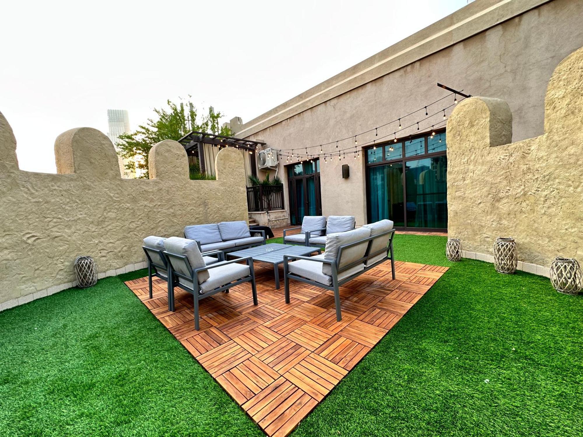Durrani Homes - Unique Garden Apt at Souk Al Bahar besides Dubai Mall&Burjkhalifa with private jaccuzi Bagian luar foto